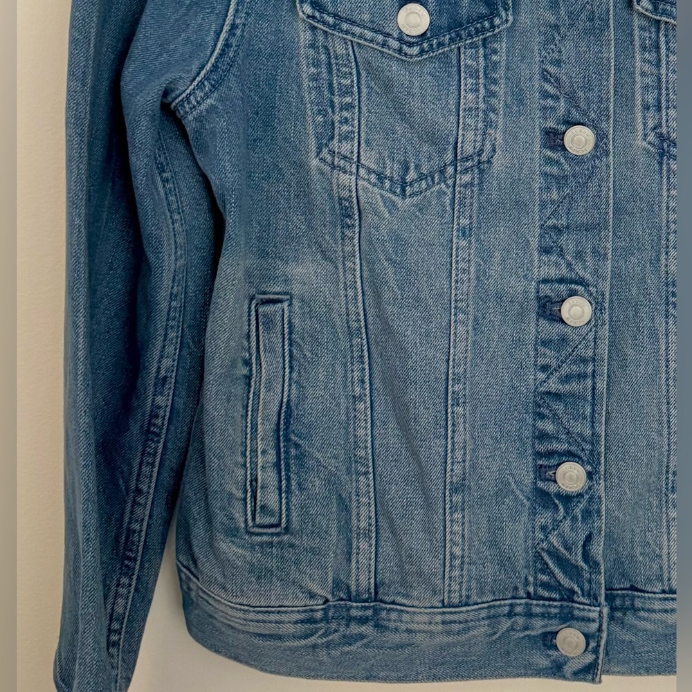 🔴NEW🔴 J. Crew Women’s Jean Jacket, Size S - Picture 3 of 6